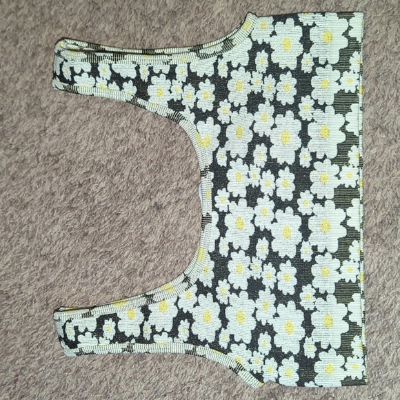 Zara Tops - Zara Crop Top